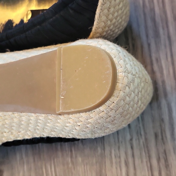 Nine West l slip ons l slight wedge l new l 7.5 l Black satin color l Ladies - Picture 8 of 8